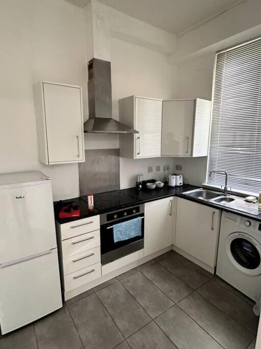 Leicester Spacious Flat With Free Parking エクステリア 写真