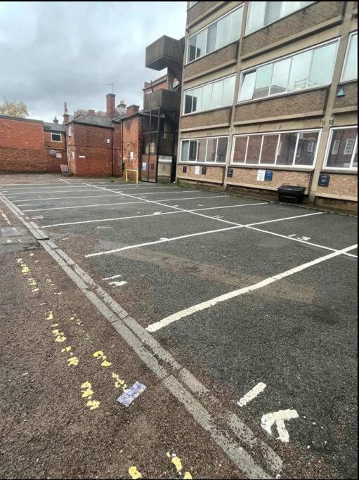 Leicester Spacious Flat With Free Parking エクステリア 写真